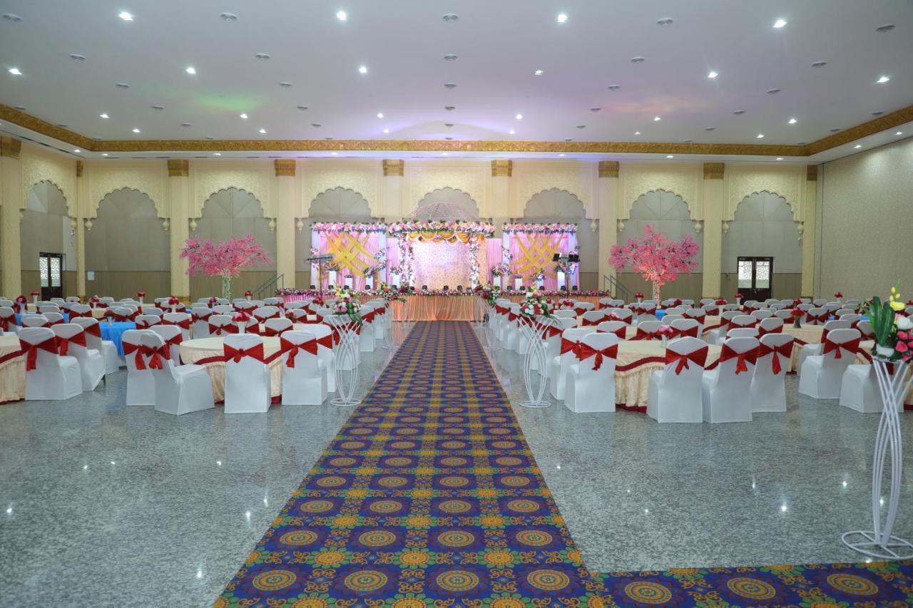 Gadiraju Palace Convention Centre & Hotel Visakhapatnam Exterior foto